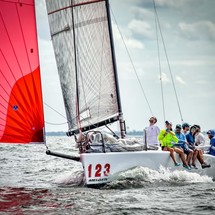 Melges 32