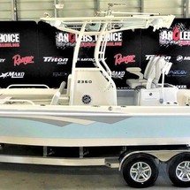 Ranger boats 2400 bay