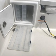 Ranger boats 2400 bay