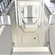 Ranger boats 2400 bay