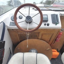 Amber boats amsterdam cruiser style wide beam barge