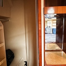 Azimut 46