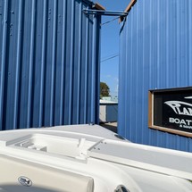 Sea Ray hunt ultra 211