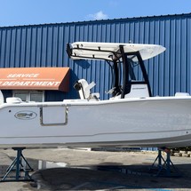 Sea Ray hunt ultra 211