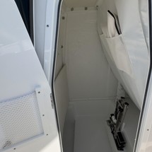 Sea Ray hunt ultra 211