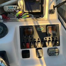 Grady-White Freedom 225