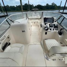 Grady-White Freedom 225
