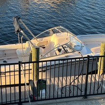 Grady-White Freedom 225
