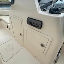 Grady-White Freedom 225