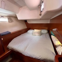 Beneteau Oceanis 54