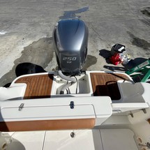 Chris-Craft Catalina 23