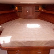 Mjm yachts 40z