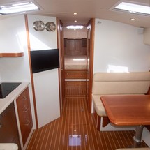 Mjm yachts 40z