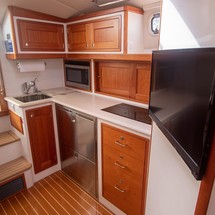 Mjm yachts 40z