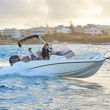 Quicksilver Activ 675 Open