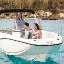 Quicksilver Activ 675 Open