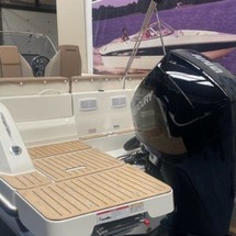 Quicksilver Activ 675 Open