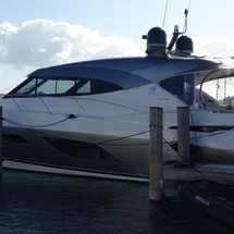 Riviera 6000 Sport Yacht