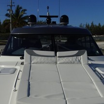 Riviera 6000 Sport Yacht