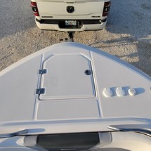 Robalo centre console r272
