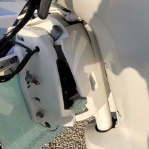 Robalo centre console r272