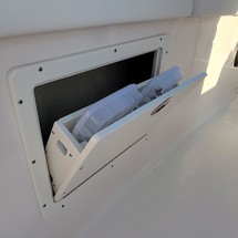 Robalo centre console r272