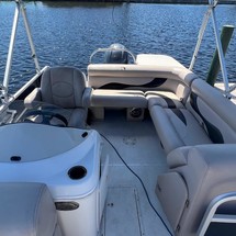 Hurricane fundeck 232