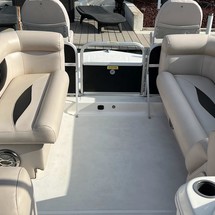 Hurricane fundeck 232