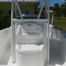 Sea Ray hunt ultra 211