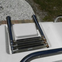 Sea Ray hunt ultra 211