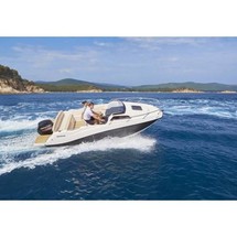 Quicksilver Activ 555 Cabin