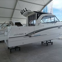 Beneteau Antares 8 OB