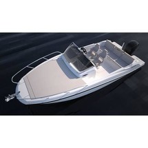 Quicksilver Activ 675 Sundeck