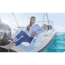 Quicksilver Activ 675 Sundeck