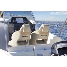 Quicksilver Activ 675 Sundeck