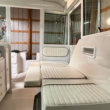 Glacier bay isle runner blue hull 2670