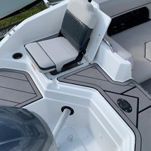 Rinker Q3 OB