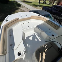 Nauticstar 211