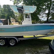 Nauticstar 211