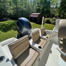 Nauticstar 211
