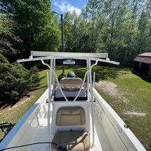 Nauticstar 211