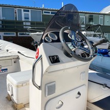 Valiant 520