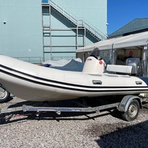 Valiant 520