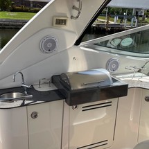 Sea Ray 330 Sundancer