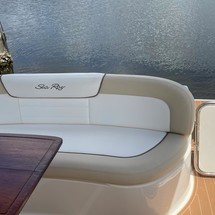 Sea Ray 330 Sundancer