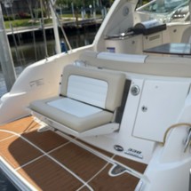 Sea Ray 330 Sundancer