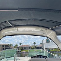 Sea Ray 330 Sundancer