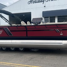 60 x 16 tri-toon passenger vessel