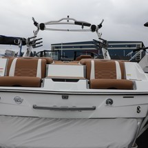 Malibu Wakesetter 25 LSV