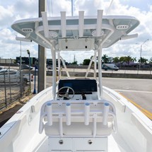 Sea Ray hunt ultra 211